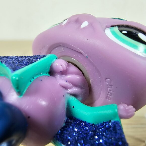Hasbro Littlest Pet Shop #2142 Bat Purple Blue Sparkle Glitter Pretty Pairs LPS - Picture 10 of 10